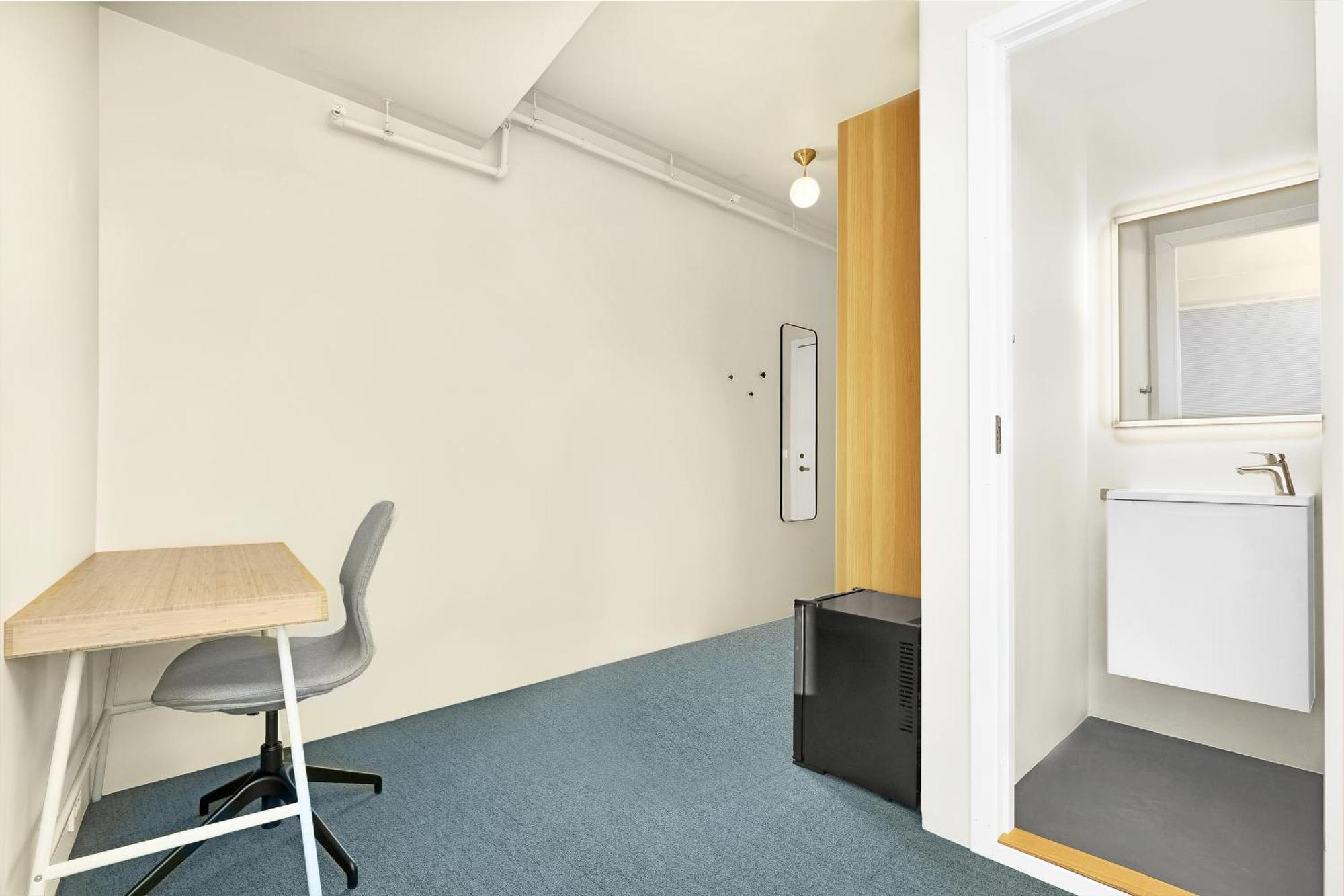 Central Guest House - Bedroom With En Suite Bathroom Stavanger Pokoj fotografie