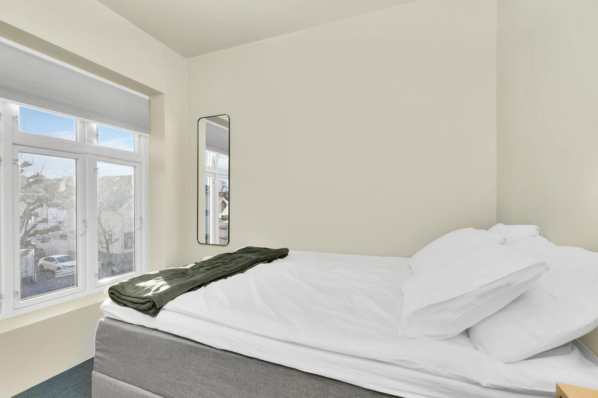 Central Guest House - Bedroom With En Suite Bathroom Stavanger Pokoj fotografie